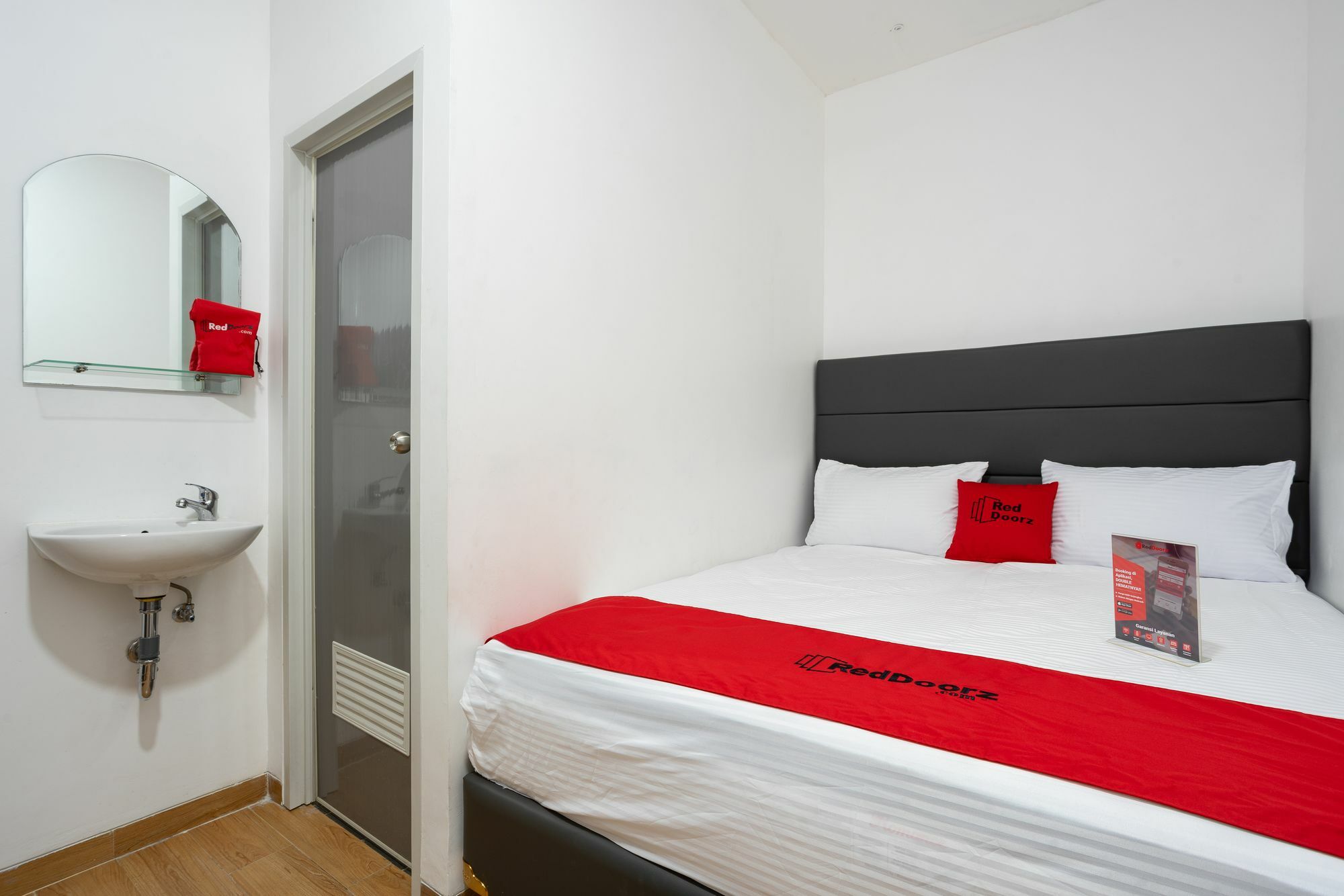 Reddoorz Plus @ Danau Sunter Utara Τζακάρτα Εξωτερικό φωτογραφία